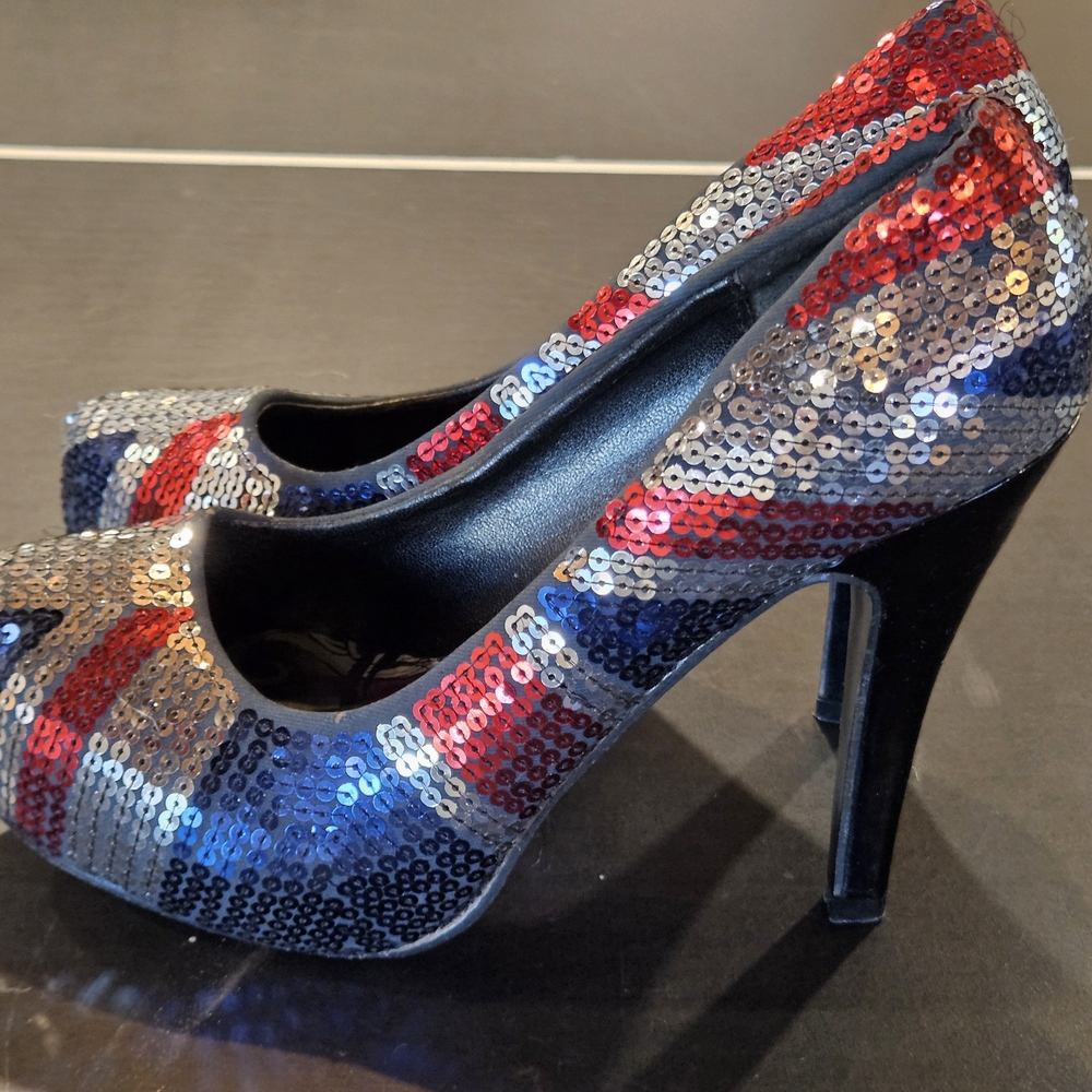 Union Jack 5" Sequin Stiletto Heels w/Interior Platform Sz 8